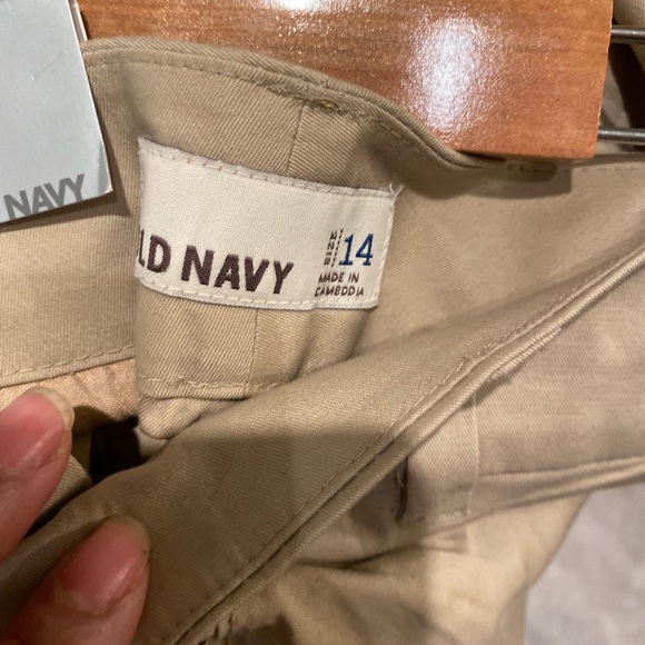 NWT Old Navy  beige/tan Pants size 14 - Picture 3 of 5